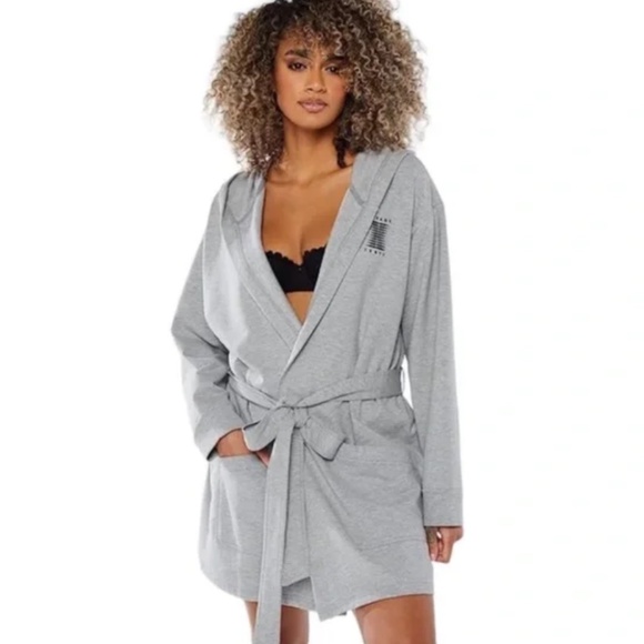 Savage X Fenty by Rihanna Jersey Knit Hooded Robe - Picture 1 of 9